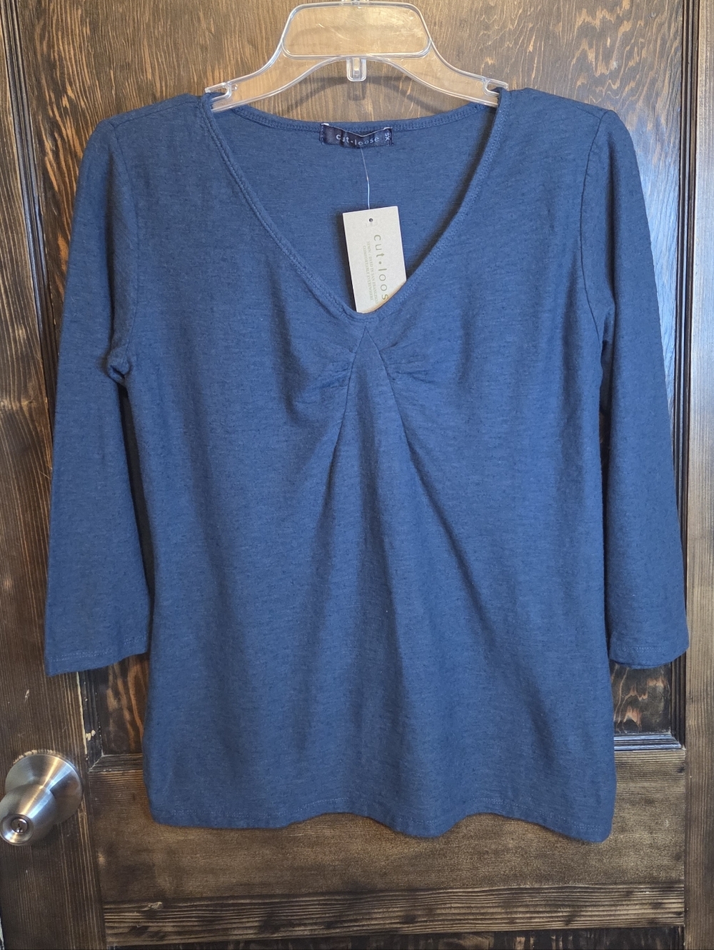 NWT Cut Loose Slate Blue Tuck Front V-Neck 3/4 Sleeve Top